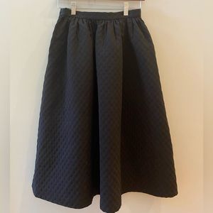 Killer Cute Black Dimpled H&M voluminous skirt Size 2 EUC